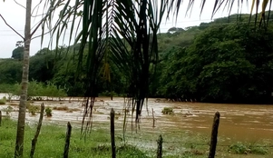 Enchentes-em-Pernambuco-milhares-precisam-de-ajuda