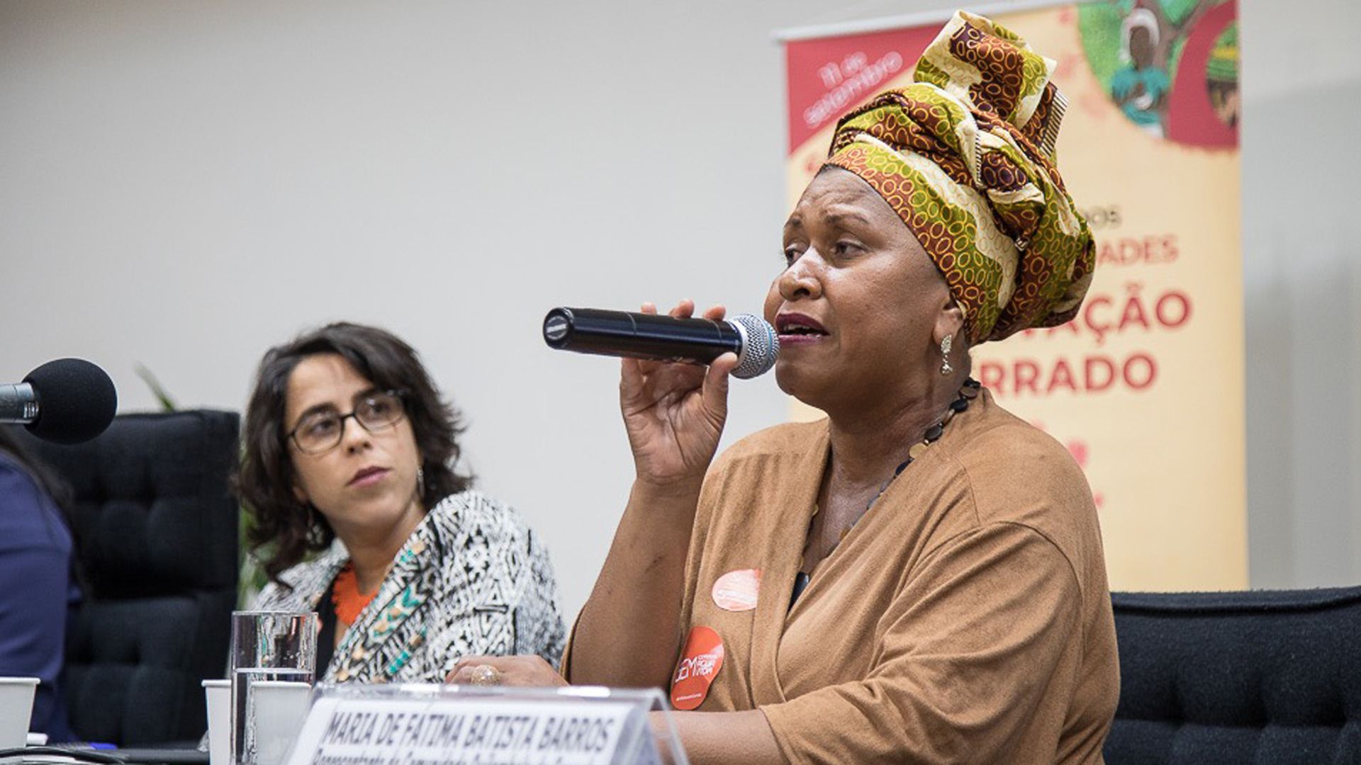 Liderança quilombola, Maria de Fátima Barros representou a Campanha Nacional em Defesa do Cerrado na entrega da petição na Câmara dos Deputados. Foto: Thomas Bauer