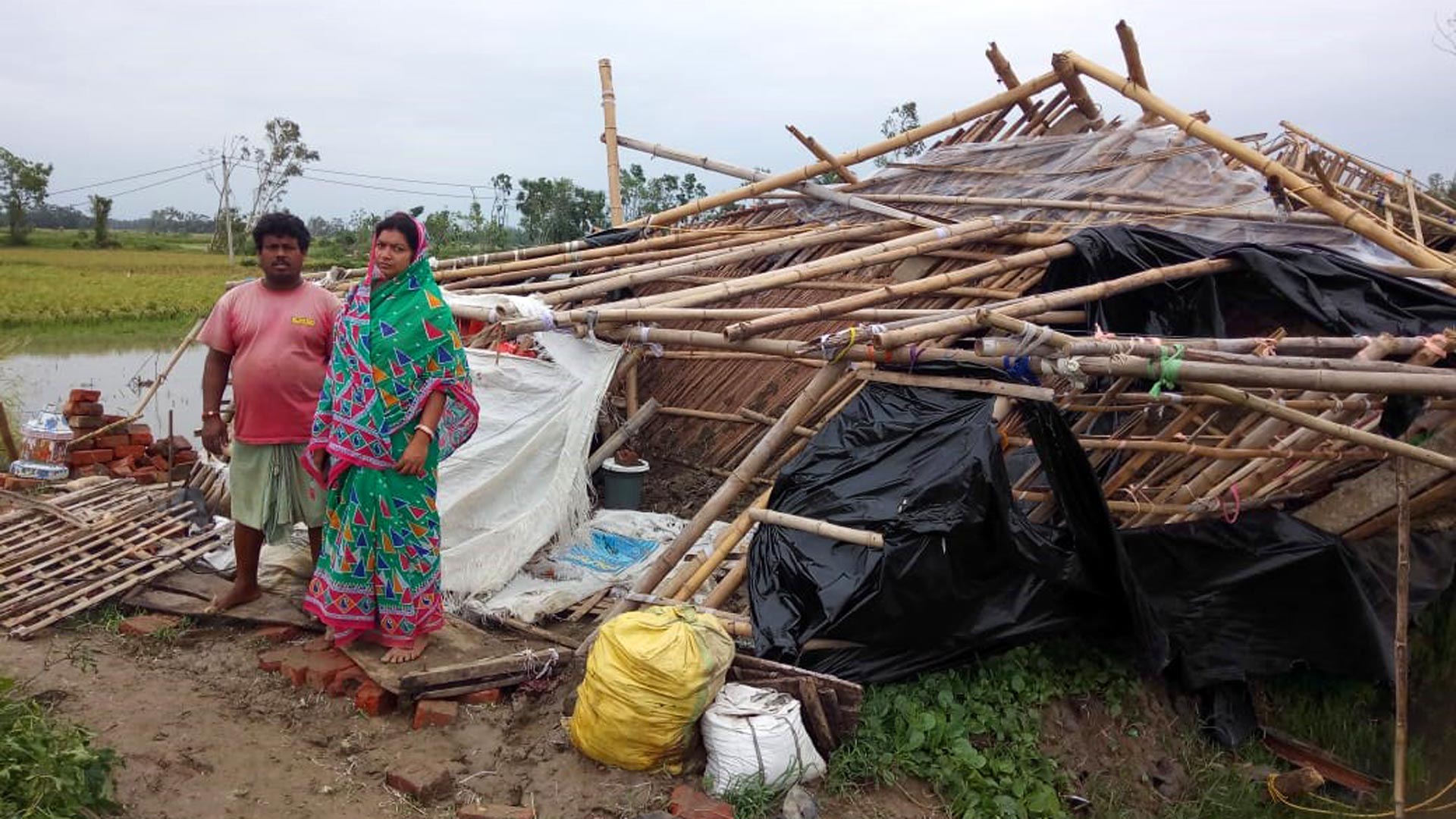 As equipes de emergência da ActionAid apoiaram as comunidades afetadas pela devastação causada pelo ciclone Amphan, em meio à pandemia da Covid-19. Foto: ActionAid